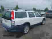 2005 Volvo XC70 with VIN YV1SZ592751188687, listed as a IAAI auction lot 42516370 with 217,981 mi miles and . Bid and sale history available at DreamBid. Image 4.