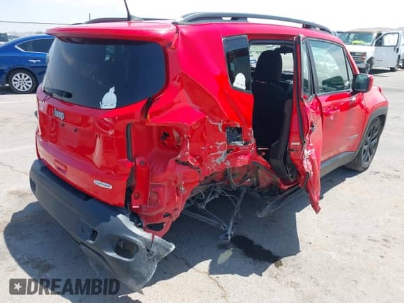 2018 Jeep Renegade Latitude with VIN ZACCJABB2JPH19115, listed as a IAAI auction lot 42666680 with 60,901 mi miles and . Bid and sale history available at DreamBid. Image 6.