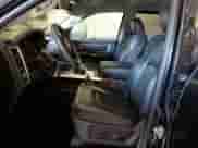 2016 Ram 1500 Laramie z VIN 1C6RR7NT8GS122927, wystawiony jako Copart lot #81732405 z przebiegiem 112 858 mil mil oraz Szkoda całkowita • Salvage title. Historia ofert i sprzedaży dostępna na DreamBid. Obrazek 7.