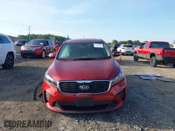 2019 Kia Sorento LX z VIN 5XYPG4A38KG471580, wystawiony jako IAAI lot #43092491 z przebiegiem 45 212 mil mil oraz . Historia ofert i sprzedaży dostępna na DreamBid. Obrazek 12.