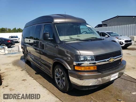 2023 Chevrolet Express Cargo z VIN 1GCWGBFP6P1130097, wystawiony jako Copart lot #71762634 z przebiegiem 33 013 mil mil oraz Szkoda całkowita • Salvage title. Historia ofert i sprzedaży dostępna na DreamBid. Obrazek 15.