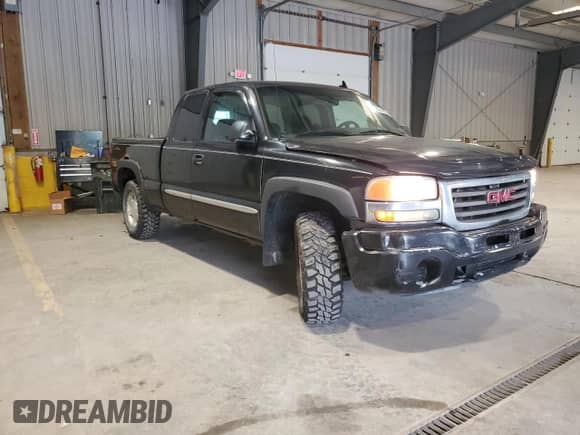2007 GMC Sierra 1500 SLE1 z VIN 1GTEK19Z87Z189820, wystawiony jako Copart lot #65249355 z przebiegiem 149 055 mil mil oraz Czysty tytuł • Clean title. Historia ofert i sprzedaży dostępna na DreamBid. Obrazek 4.