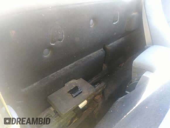 2016 Ford F-150 XL with VIN 1FTMF1C88GKD25324, listed as a IAAI auction lot 43371112 with Not provided miles and . Bid and sale history available at DreamBid. Image 8.