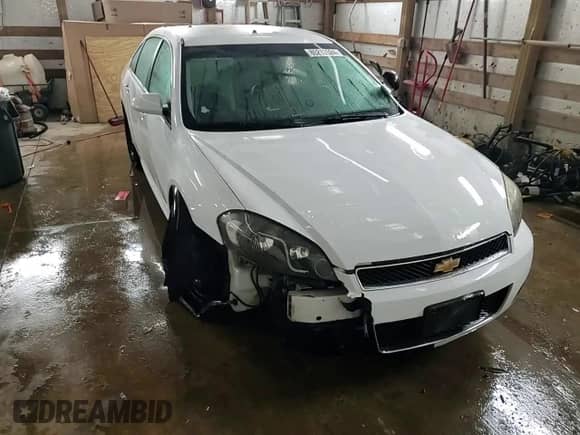 2013 Chevrolet Impala Police with VIN 2G1WD5E30D1261680, listed as a Copart auction lot 85213524 with 150,106 mi miles and Salvage title. Bid and sale history available at DreamBid. Image 13.