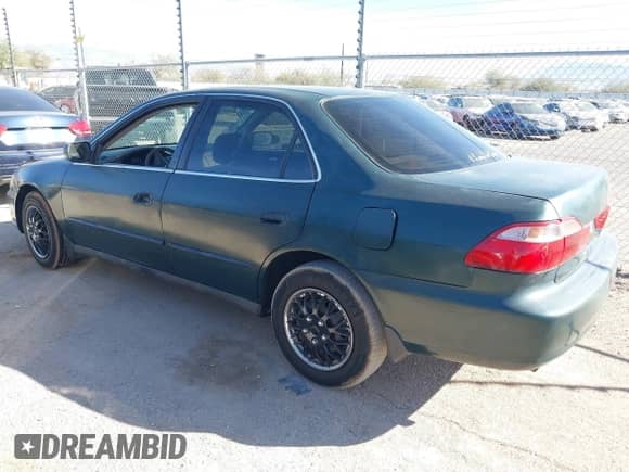 1998 Honda Accord LX z VIN 1HGCG1646WA035364, wystawiony jako IAAI lot #41409101 z przebiegiem 223 678 mil mil oraz . Historia ofert i sprzedaży dostępna na DreamBid. Obrazek 14.