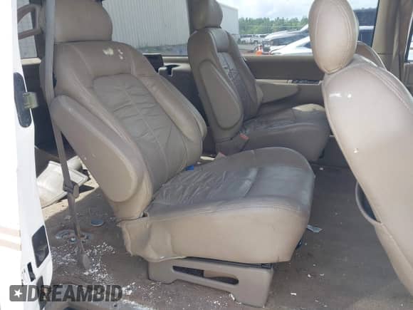 2003 Chevrolet Astro с VIN 1GNDM19X23B115355, выставлен на аукционе IAAI как лот 42511451 с пробегом 243 988 миль миль и . История ставок и продаж доступна на DreamBid. Изображение 8.