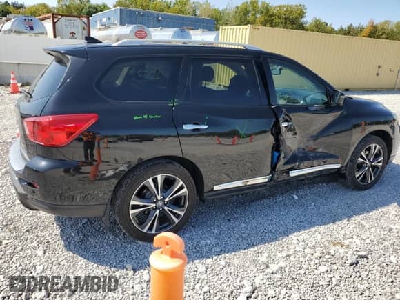2020 Nissan Pathfinder Platinum with VIN 5N1DR2DM0LC637985, listed as a Copart auction lot 80150075 with 77,684 mi miles and Salvage title. Bid and sale history available at DreamBid. Image 3.