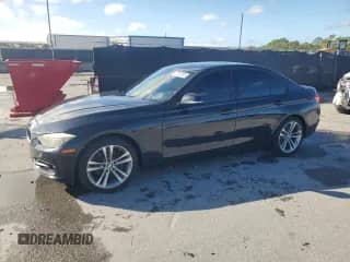 2013 BMW 3 Series 328i с VIN WBA3A5C53DF357767, выставлен на аукционе Copart как лот 87290875 с пробегом 155 761 миль миль и На запчасти • Non repairable. История ставок и продаж доступна на DreamBid. Изображение 1.