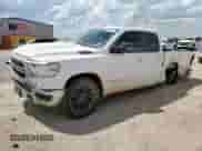 2020 Ram 1500 Big Horn z VIN 1C6RREBT3LN259954, wystawiony jako Copart lot #65778055 z przebiegiem 113 114 mil mil oraz Szkoda całkowita • Salvage title. Historia ofert i sprzedaży dostępna na DreamBid. Obrazek 1.