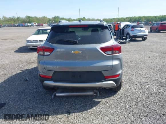 2025 Chevrolet TrailBlazer LT with VIN KL79MPSL8SB016270, listed as a IAAI auction lot 42117142 with 2,960 mi miles and . Bid and sale history available at DreamBid. Image 16.