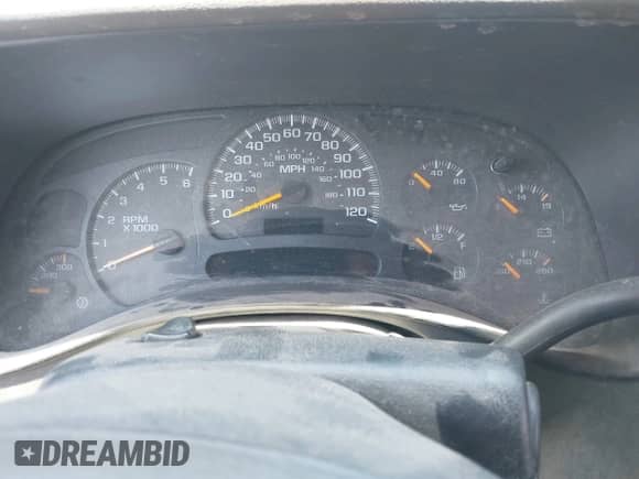 2004 Chevrolet Silverado 2500 LT с VIN 1GCGC23U54F104017, выставлен на аукционе IAAI как лот 42249741 с пробегом Не указан миль и . История ставок и продаж доступна на DreamBid. Изображение 7.