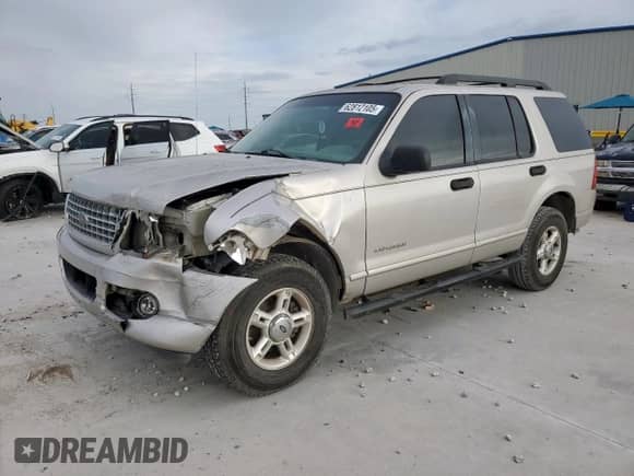 2005 Ford Explorer XLT z VIN 1FMZU63K75ZA05884, wystawiony jako Copart lot #62812105 z przebiegiem 156 583 mil mil oraz Szkoda całkowita • Salvage title. Historia ofert i sprzedaży dostępna na DreamBid. Obrazek 1.