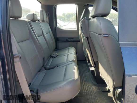 2018 Ford F-250 XL z VIN 1FT7X2B65JEC65475, wystawiony jako Copart lot #72090195 z przebiegiem 128 529 mil mil oraz Szkoda całkowita • Salvage title. Historia ofert i sprzedaży dostępna na DreamBid. Obrazek 10.