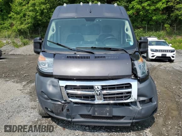 2018 Ram ProMaster Cargo z VIN 3C6TRVCG9JE124891, wystawiony jako Copart lot #58913345 z przebiegiem 89 285 mil mil oraz Szkoda całkowita • Salvage title. Historia ofert i sprzedaży dostępna na DreamBid. Obrazek 5.