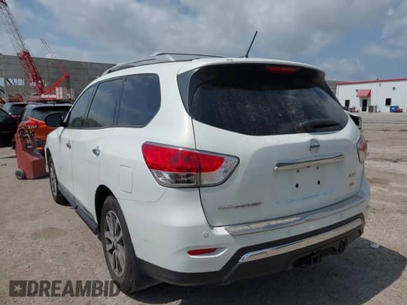 2014 Nissan Pathfinder Platinum with VIN 5N1AR2MN1EC708514, listed as a IAAI auction lot 42519600 with 94,916 mi miles and . Bid and sale history available at DreamBid. Image 3.