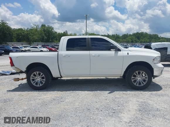 2014 Ram 1500 Big Horn z VIN 1C6RR7LT4ES270816, wystawiony jako IAAI lot #42396422 z przebiegiem 167 919 mil mil oraz . Historia ofert i sprzedaży dostępna na DreamBid. Obrazek 14.