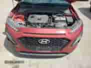 2021 Hyundai Kona SE с VIN KM8K12AA5MU611628, выставлен на аукционе Copart как лот 70118365 с пробегом 95 836 миль миль и Списание • Salvage title. История ставок и продаж доступна на DreamBid. Изображение 12.