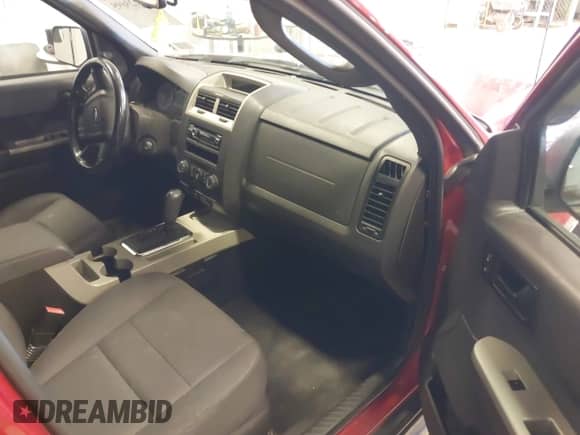 2011 Ford Escape XLT с VIN 1FMCU9DG7BKB94722, выставлен на аукционе IAAI как лот 43423695 с пробегом 152 493 миль миль и . История ставок и продаж доступна на DreamBid. Изображение 5.