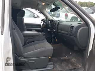 2007 Chevrolet Silverado 1500 1LT с VIN 1GCEC14067E532606, выставлен на аукционе IAAI как лот 43251740 с пробегом 173 485 миль миль и . История ставок и продаж доступна на DreamBid. Изображение 5.