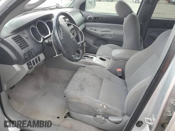 2007 Toyota Tacoma z VIN 5TELU42N47Z436376, wystawiony jako Copart lot #86183165 z przebiegiem 262 699 mil mil oraz Szkoda całkowita • Salvage title. Historia ofert i sprzedaży dostępna na DreamBid. Obrazek 7.