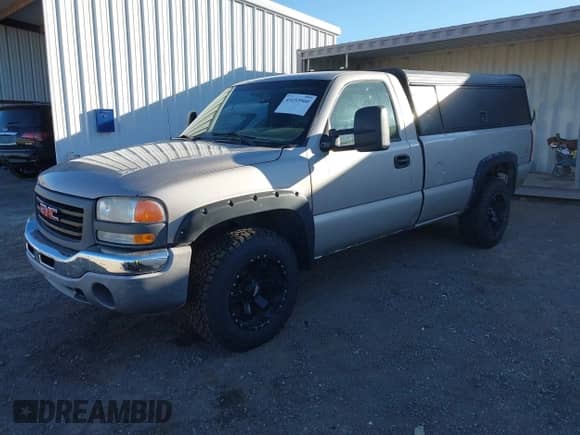 2004 GMC Sierra 1500 SLE with VIN 1GTEK14T94Z197522, listed as a IAAI auction lot 41653960 with 194,046 mi miles and . Bid and sale history available at DreamBid. Image 2.