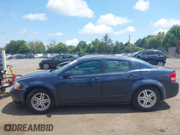 2008 Dodge Avenger SXT с VIN 1B3LC56K28N213316, выставлен на аукционе IAAI как лот 42947642 с пробегом 61 161 миль миль и . История ставок и продаж доступна на DreamBid. Изображение 15.