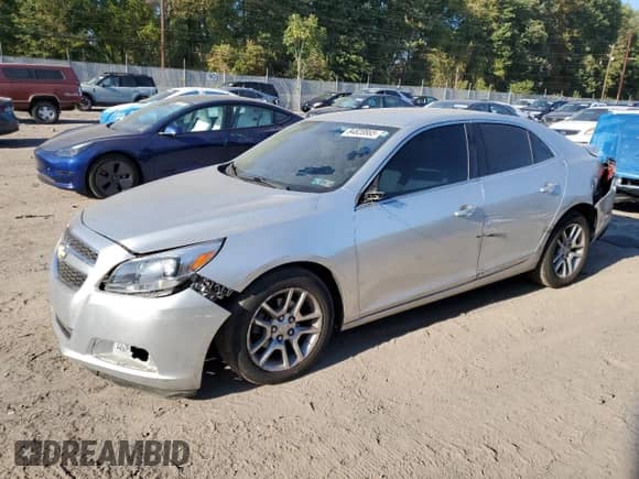 2016 Chevrolet Malibu LS с VIN 1G11A5SA5GF114922, выставлен на аукционе Copart как лот 84820865 с пробегом 51 044 миль миль и Списание • Salvage title. История ставок и продаж доступна на DreamBid. Изображение 1.