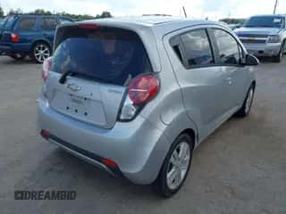 2014 Chevrolet Spark LT z VIN KL8CD6S96EC545005, wystawiony jako IAAI lot #43399246 z przebiegiem 108 435 mil mil oraz . Historia ofert i sprzedaży dostępna na DreamBid. Obrazek 4.