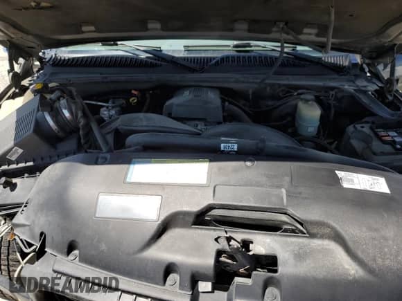 2000 GMC Sierra 1500 SLE with VIN 1GTEC19V3YZ352742, listed as a Copart auction lot 57746955 with 194,947 mi miles and Salvage title. Bid and sale history available at DreamBid. Image 11.