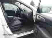 2020 Nissan Pathfinder SL z VIN 5N1DR2CN1LC603919, wystawiony jako IAAI lot #40834376 z przebiegiem 84 726 mil mil oraz . Historia ofert i sprzedaży dostępna na DreamBid. Obrazek 5.