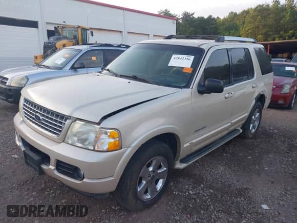 2005 Ford Explorer Limited with VIN 1FMDU75E15ZA05869, listed as a IAAI auction lot 42842356 with Not provided miles and . Bid and sale history available at DreamBid. Image 2.