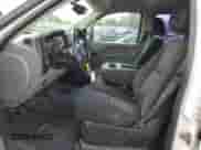 2014 Chevrolet Silverado 1500 с VIN 1GC4CZCG1EF129763, выставлен на аукционе Copart как лот 71725385 с пробегом 132 241 миль миль и Списание • Salvage title. История ставок и продаж доступна на DreamBid. Изображение 7.