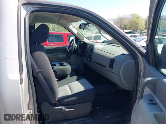 2007 Chevrolet Silverado 1500 Work Truck с VIN 1GCEK14X47Z623219, выставлен на аукционе IAAI как лот 40770238 с пробегом 79 487 миль миль и . История ставок и продаж доступна на DreamBid. Изображение 5.