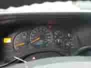 2000 Chevrolet Suburban LT z VIN 3GNFK16T7YG150665, wystawiony jako Copart lot #76552064 z przebiegiem 214 608 mil mil oraz Szkoda całkowita • Salvage title. Historia ofert i sprzedaży dostępna na DreamBid. Obrazek 9.