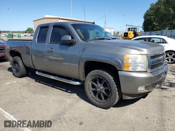 2009 Chevrolet Silverado 1500 LTZ с VIN 1GCEK39019Z228053, выставлен на аукционе Copart как лот 69630765 с пробегом 119 852 миль миль и Списание • Salvage title. История ставок и продаж доступна на DreamBid. Изображение 4.
