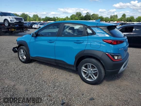 2022 Hyundai Kona SE z VIN KM8K2CAB8NU889694, wystawiony jako Copart lot #65217685 z przebiegiem 31 701 mil mil oraz Szkoda całkowita • Salvage title. Historia ofert i sprzedaży dostępna na DreamBid. Obrazek 2.