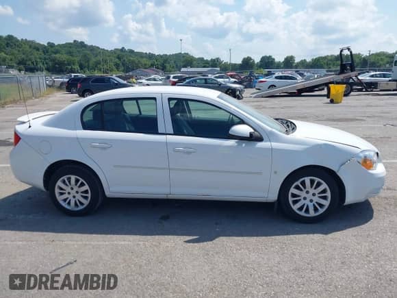 2009 Chevrolet Cobalt 1LT with VIN 1G1AT58H597256067, listed as a IAAI auction lot 42942220 with 178,970 mi miles and . Bid and sale history available at DreamBid. Image 13.