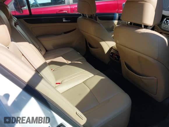 2013 Hyundai Genesis 3.8L с VIN KMHGC4DD6DU222062, выставлен на аукционе IAAI как лот 43132698 с пробегом 147 854 миль миль и . История ставок и продаж доступна на DreamBid. Изображение 8.