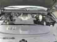 2017 Cadillac Escalade Luxury z VIN 1GYS4BKJ9HR197587, wystawiony jako Copart lot #53399435 z przebiegiem Nie podano mil oraz Czysty tytuł • Clean title. Historia ofert i sprzedaży dostępna na DreamBid. Obrazek 12.