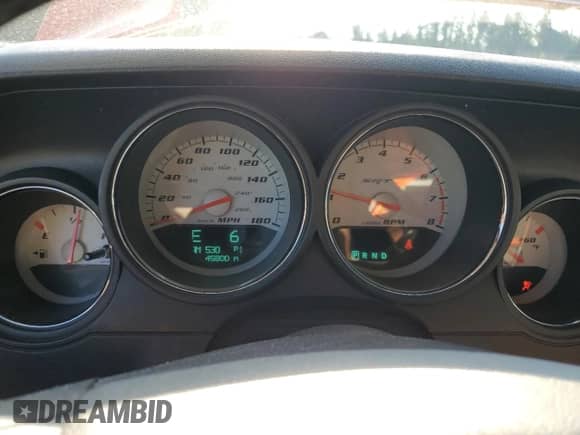 2008 Dodge Challenger SRT-8 z VIN 2B3LJ74W08H302639, wystawiony jako Copart lot #64699955 z przebiegiem 45 800 mil mil oraz Czysty tytuł • Clean title. Historia ofert i sprzedaży dostępna na DreamBid. Obrazek 9.