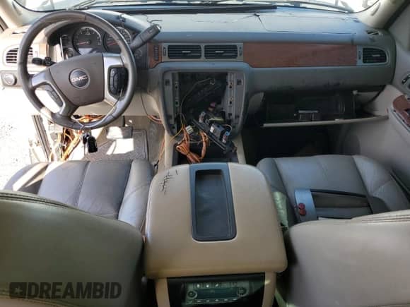 2007 GMC Sierra 1500 SLT with VIN 3GTEC13J47G546815, listed as a Copart auction lot 49263945 with 225,441 mi miles and Salvage title. Bid and sale history available at DreamBid. Image 8.