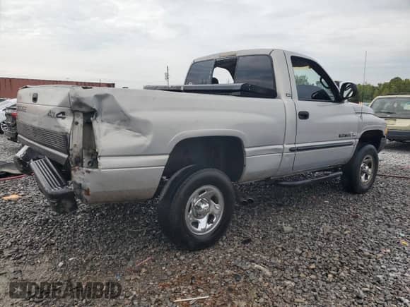 2000 Dodge 1500 с VIN 1B7HF16Y9YS511145, выставлен на аукционе Copart как лот 70549955 с пробегом 216 471 миль миль и Списание • Salvage title. История ставок и продаж доступна на DreamBid. Изображение 3.