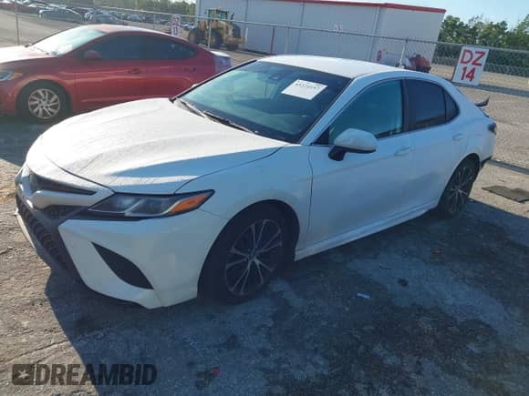2019 Toyota Camry LE с VIN 4T1B11HKXKU794532, выставлен на аукционе IAAI как лот 43224157 с пробегом 80 828 миль миль и . История ставок и продаж доступна на DreamBid. Изображение 17.