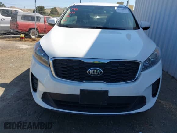 2020 Kia Sorento LX with VIN 5XYPG4A37LG657127, listed as a IAAI auction lot 42164840 with 114,167 mi miles and . Bid and sale history available at DreamBid. Image 12.