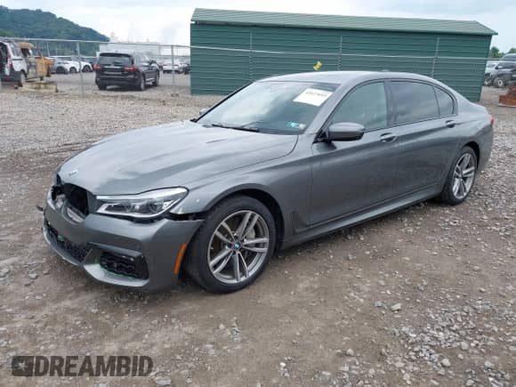 2016 BMW 7 Series 750i xDrive with VIN WBA7F2C58GG415114, listed as a IAAI auction lot 42627693 with 87,908 mi miles and . Bid and sale history available at DreamBid. Image 2.