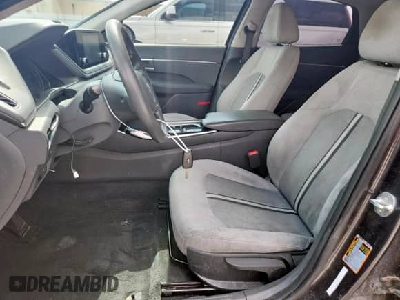 2022 Hyundai Sonata SE with VIN 5NPEG4JA1NH149026, listed as a Copart auction lot 63665375 with 83,863 mi miles and Clean title. Bid and sale history available at DreamBid. Image 7.