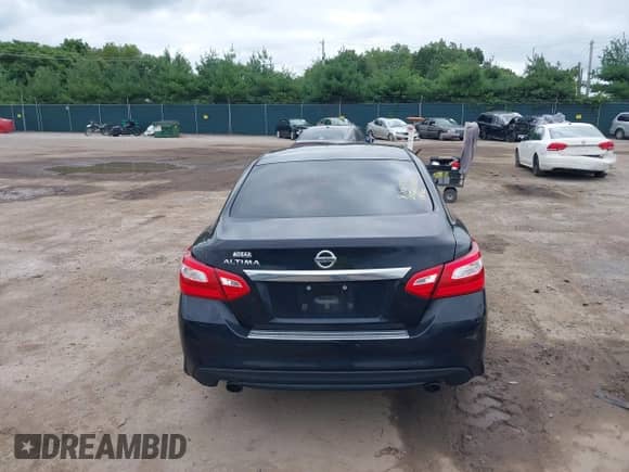 2016 Nissan Altima SR z VIN 1N4AL3AP4GN382853, wystawiony jako IAAI lot #43039162 z przebiegiem 178 702 mil mil oraz . Historia ofert i sprzedaży dostępna na DreamBid. Obrazek 16.