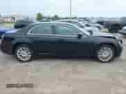 2014 Chrysler 300 с VIN 2C3CCARG4EH217892, выставлен на аукционе IAAI как лот 42788576 с пробегом 111 383 миль миль и . История ставок и продаж доступна на DreamBid. Изображение 14.