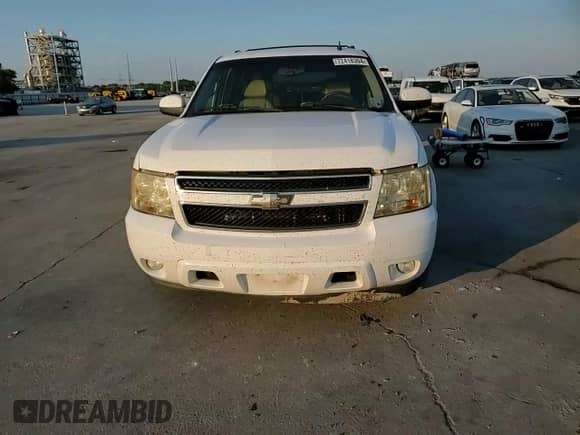 2009 Chevrolet Suburban 1LT z VIN 1GNFC26J09R147755, wystawiony jako Copart lot #72418304 z przebiegiem 239 660 mil mil oraz Szkoda całkowita • Salvage title. Historia ofert i sprzedaży dostępna na DreamBid. Obrazek 12.