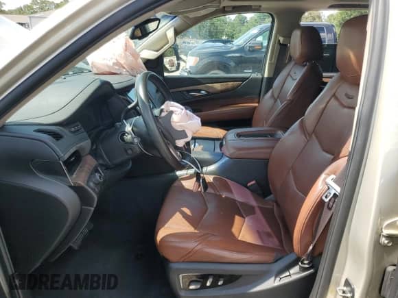 2015 Cadillac Escalade ESV Premium с VIN 1GYS3TKJ0FR531222, выставлен на аукционе Copart как лот 64176985 с пробегом 72 622 миль миль и Списание • Salvage title. История ставок и продаж доступна на DreamBid. Изображение 7.